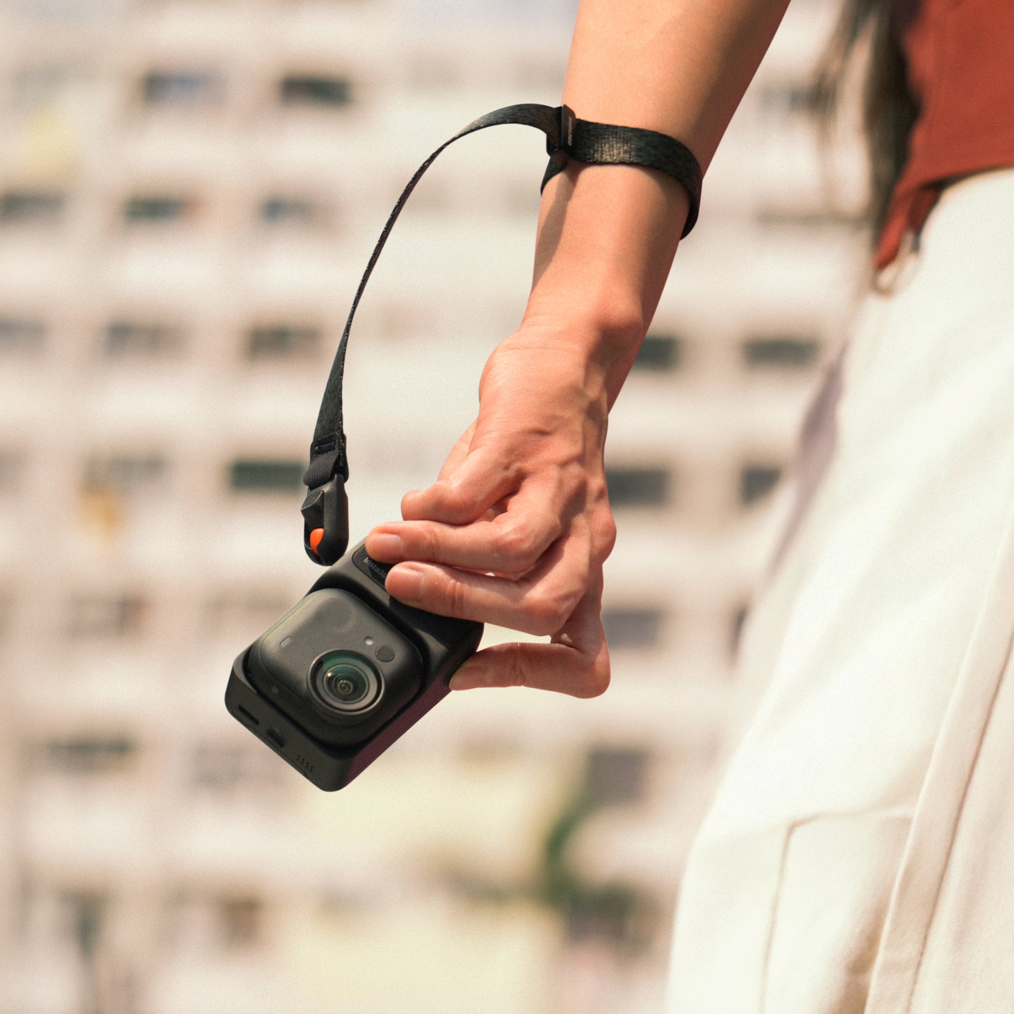 Insta360 GO Ultra 快拆腕帶 官方圖片 4